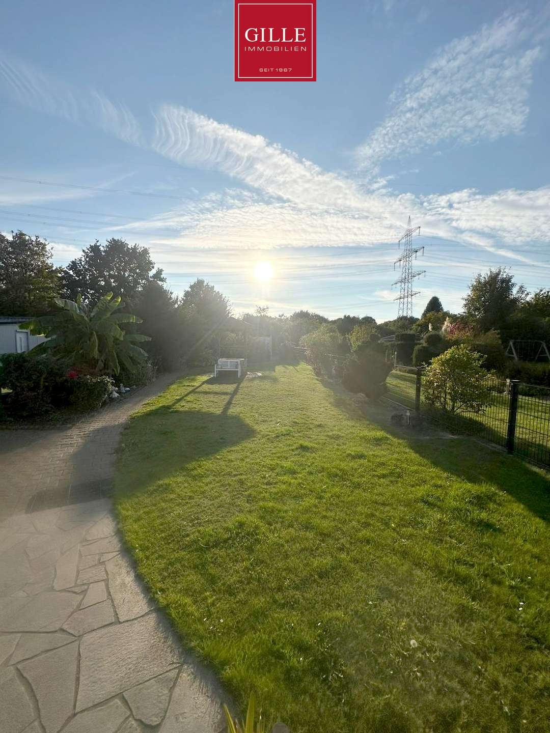 Ansicht 16 von: Neuss-Reuschenberg: Attraktives Reiheneckhaus mit Garage und traumhaften Grundstück nach WEG geteilt